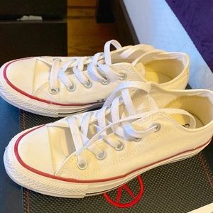 Converse all star men size 4 women size 6